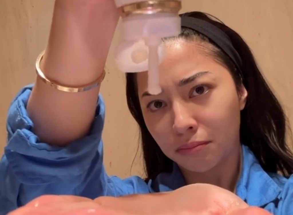 Nikita Willy Berbagi Tips Wajah Glowing, Kuncinya Ternyata Pada Air&nbsp;Es