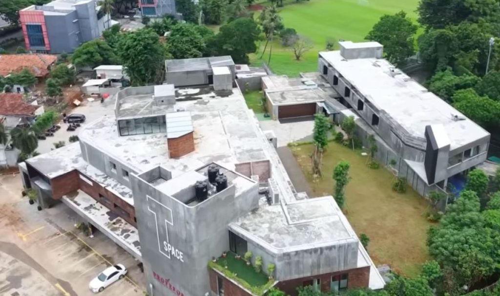 Begini Penampakan Rumah Tompi yang Disebut Rp150 Miliar, Bikin Dipanggil Petugas&nbsp;Pajak