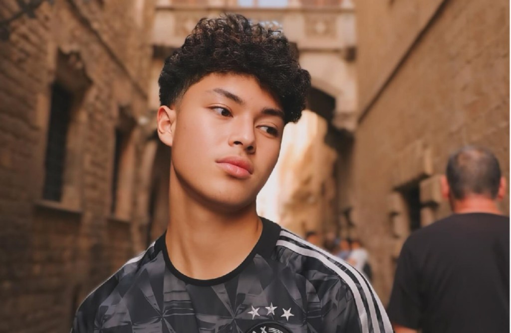 5 Potret Ganteng Keanu Massaid, Anak Angelina Sondakh dan Saudara Tiri Aaliyah&nbsp;Massaid