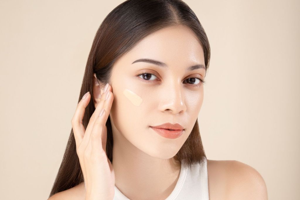 5 Alat Makeup Ini Buat Kamu Tampil Simple dan Anti&nbsp;Ribet
