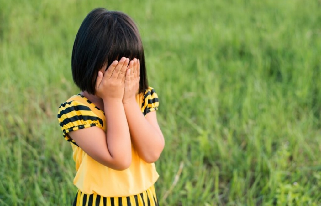 5 Cara Menolong Anak Mengatasi Rasa&nbsp;Malu