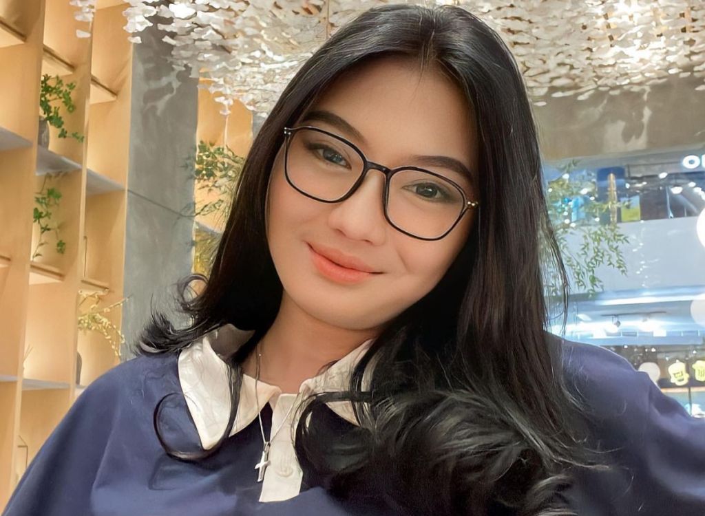 5 Tampilan Erika Putri, Selebgram Viral yang Bikin Konten Prank Driver&nbsp;Ojol